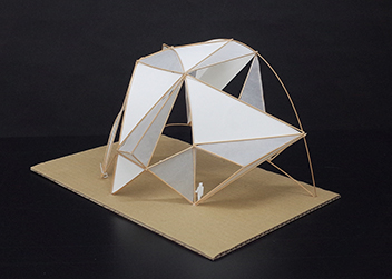 立体表現／竹ひご・ケント紙・薄紙