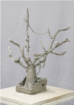 彫刻科実習「塑造制作：空想の樹木」